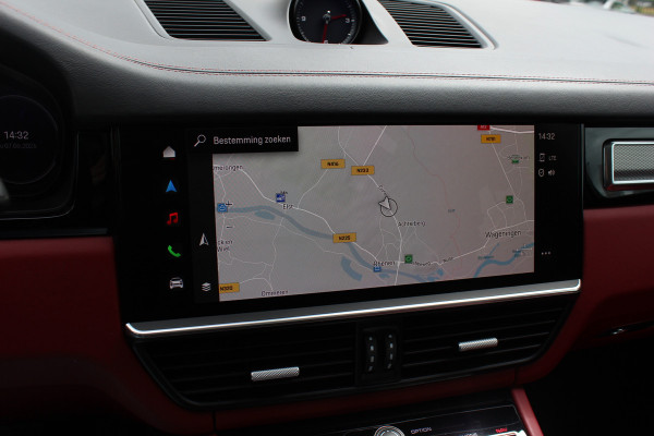 Porsche Cayenne Coupé 3.0 E-Hybrid Platinum Edition / TechArt / Panoramadak / 360Camera / Keyless / Sportdesign+Chrono / 21'' / Softclose / Adaptieve Stoelen / Stoelverwarming 4x / Dodehoek / DAB / Cruise Control