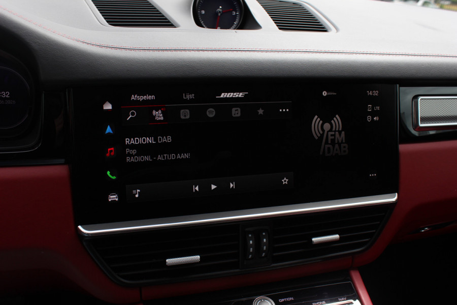 Porsche Cayenne Coupé 3.0 E-Hybrid Platinum Edition / TechArt / Panoramadak / 360Camera / Keyless / Sportdesign+Chrono / 21'' / Softclose / Adaptieve Stoelen / Stoelverwarming 4x / Dodehoek / DAB / Cruise Control