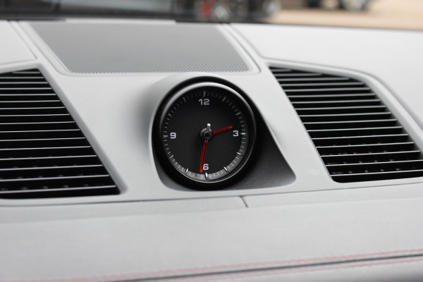 Porsche Cayenne Coupé 3.0 E-Hybrid Platinum Edition / TechArt / Panoramadak / 360Camera / Keyless / Sportdesign+Chrono / 21'' / Softclose / Adaptieve Stoelen / Stoelverwarming 4x / Dodehoek / DAB / Cruise Control