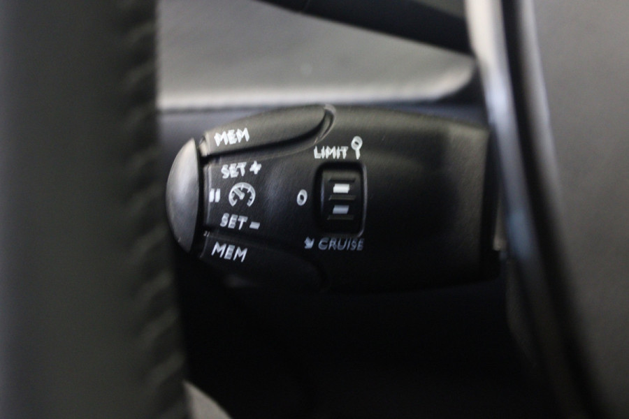 Peugeot 208 1.2 PureTech 75 Active |Navi|