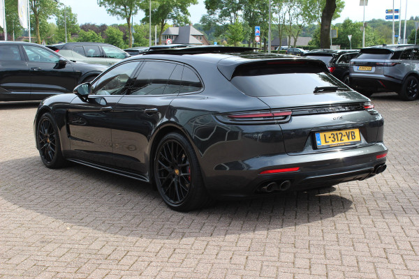 Porsche Panamera Sport Turismo 4.0 GTS / Panoramadak / Camera / Luchtvering / Softclose / Bose / Keyless / 21'' / Sportchrono+Design / Stoel+Stuurverwamring / Dodehoek / DAB / ACC