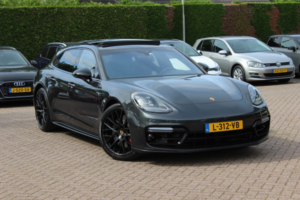 Porsche Panamera Sport Turismo 4.0 GTS / Panoramadak / Camera / Luchtvering / Softclose / Bose / Keyless / 21'' / Sportchrono+Design / Stoel+Stuurverwamring / Dodehoek / DAB / ACC