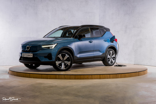 Volvo XC40 Recharge Twin Plus 78 kWh | Zwenkbare trekhaak | Adaptieve cruise | Blis | Metallic |