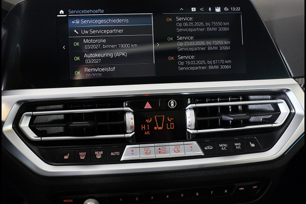 BMW 3 Serie Touring 320e M Line / Carbon / Bruin Leder / Navi / Camera / Cruise Control / F1 / Open Panorama / Led / Pdc / 19 Inch