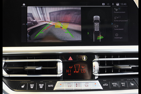 BMW 3 Serie Touring 320e M Line / Carbon / Bruin Leder / Navi / Camera / Cruise Control / F1 / Open Panorama / Led / Pdc / 19 Inch