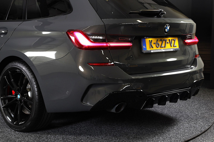 BMW 3 Serie Touring 320e M Line / Carbon / Bruin Leder / Navi / Camera / Cruise Control / F1 / Open Panorama / Led / Pdc / 19 Inch