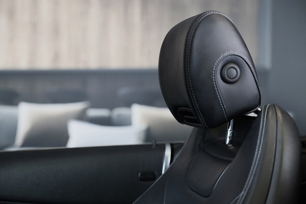 Mercedes-Benz C-Klasse Cabrio 180 AMG Line / AUT / AIRSCARF / 360 Camera / Leder / Navi / Ecc / Led / Pdc / Allu Velgen