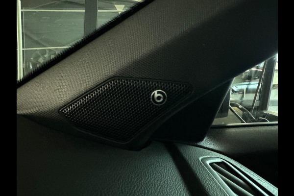 Volkswagen T-Roc 2.0 TSI 4Motion R Pano|Memory|Akrapovic|Keyless