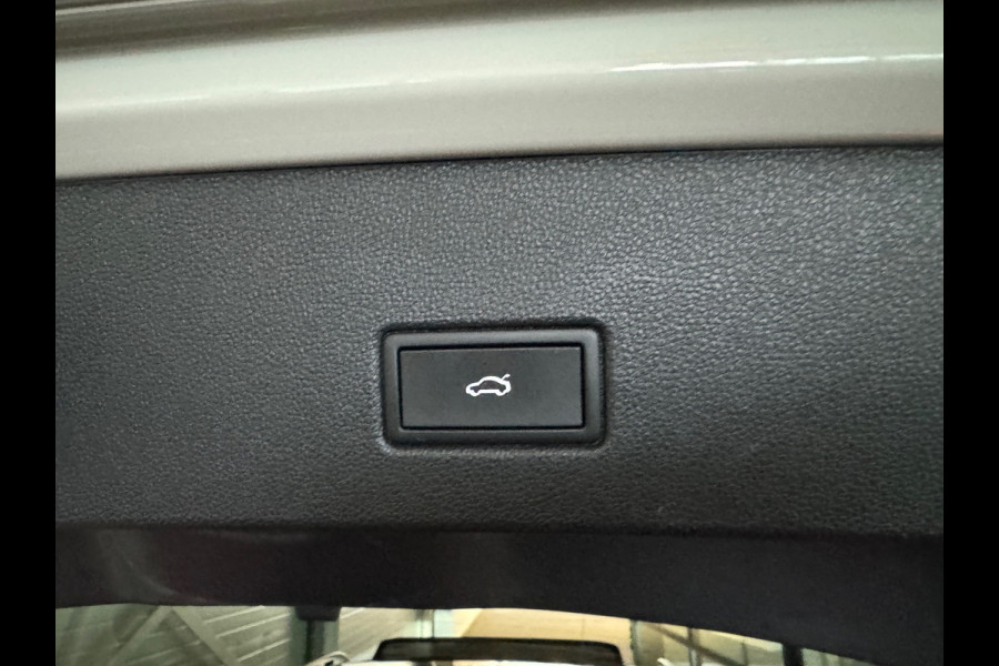 Volkswagen T-Roc 2.0 TSI 4Motion R Pano|Memory|Akrapovic|Keyless