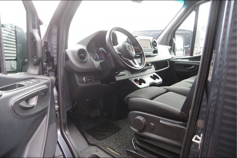 Mercedes-Benz Sprinter 319 3.0 CDI V6 L2H2 AUT. LED, LUCHTVERING, MBUX 10'', 360 CAMERA, STOELVERWARMING, CRUISE, CLIMA, PARKEERSENSOREN