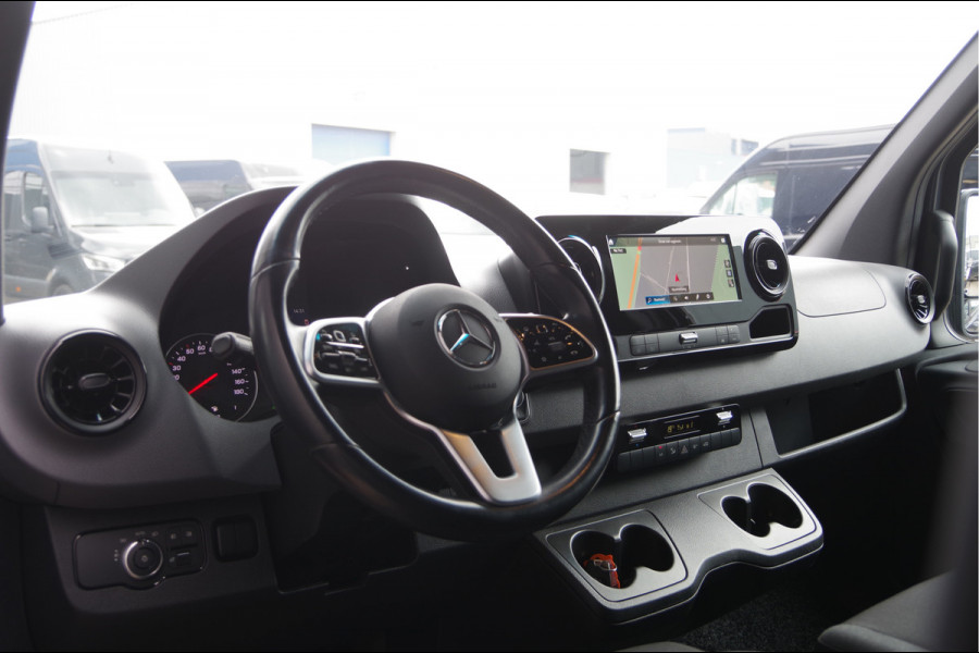 Mercedes-Benz Sprinter 319 3.0 CDI V6 L2H2 AUT. LED, LUCHTVERING, MBUX 10'', 360 CAMERA, STOELVERWARMING, CRUISE, CLIMA, PARKEERSENSOREN