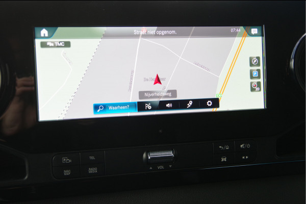 Mercedes-Benz Sprinter 319 3.0 CDI V6 L2H2 AUT. LED, LUCHTVERING, MBUX 10'', 360 CAMERA, STOELVERWARMING, CRUISE, CLIMA, PARKEERSENSOREN
