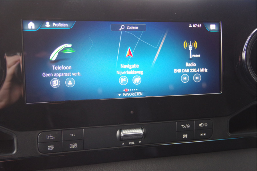 Mercedes-Benz Sprinter 319 3.0 CDI V6 L2H2 AUT. LED, LUCHTVERING, MBUX 10'', 360 CAMERA, STOELVERWARMING, CRUISE, CLIMA, PARKEERSENSOREN