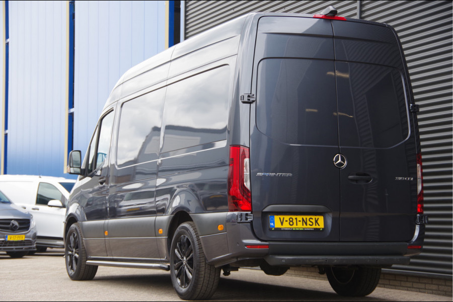 Mercedes-Benz Sprinter 319 3.0 CDI V6 L2H2 AUT. LED, LUCHTVERING, MBUX 10'', 360 CAMERA, STOELVERWARMING, CRUISE, CLIMA, PARKEERSENSOREN