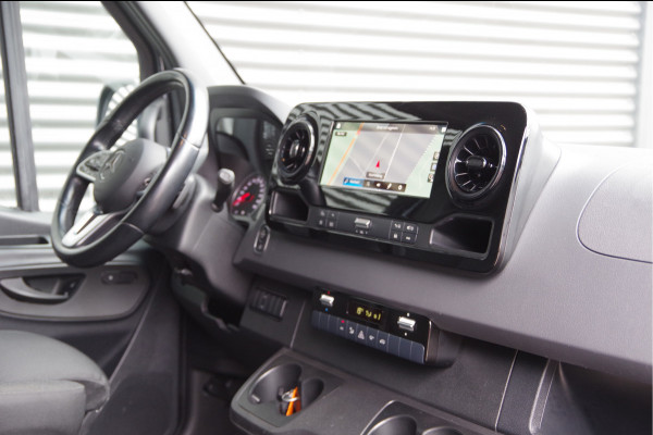 Mercedes-Benz Sprinter 319 3.0 CDI V6 L2H2 AUT. LED, LUCHTVERING, MBUX 10'', 360 CAMERA, STOELVERWARMING, CRUISE, CLIMA, PARKEERSENSOREN