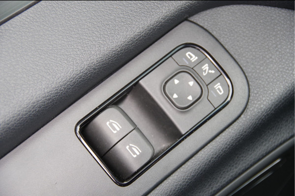 Mercedes-Benz Sprinter 319 3.0 CDI V6 L2H2 AUT. LED, LUCHTVERING, MBUX 10'', 360 CAMERA, STOELVERWARMING, CRUISE, CLIMA, PARKEERSENSOREN