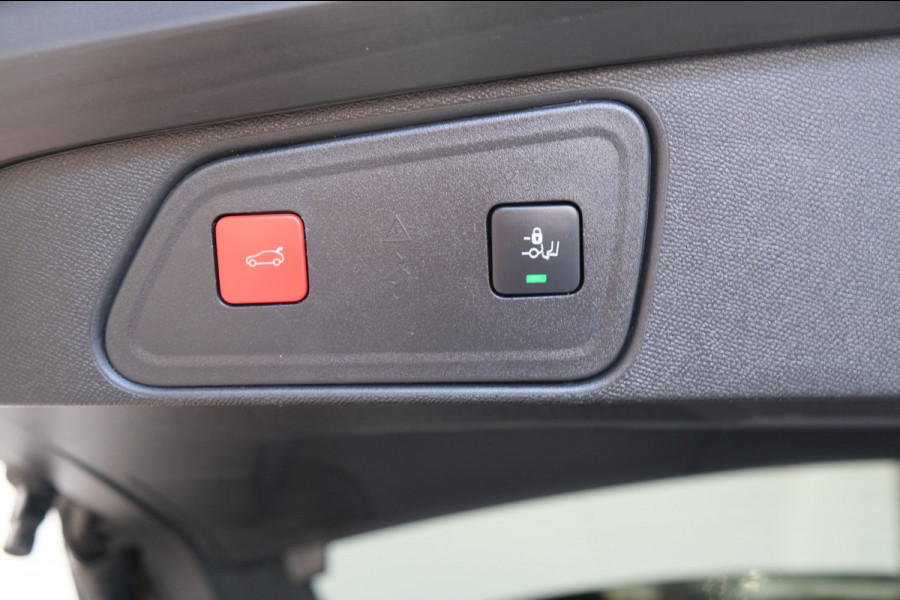 Peugeot 3008 1.6 HYbrid 225 GT Automaat - N.A.P. Airco, Cruise, Camera, Virtual Display, Stoelverwarming.