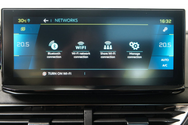 Peugeot 3008 1.6 HYbrid 225 GT Automaat - N.A.P. Airco, Cruise, Camera, Virtual Display, Stoelverwarming.