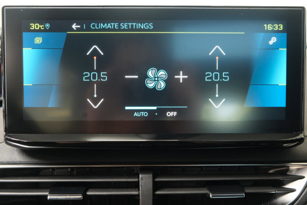 Peugeot 3008 1.6 HYbrid 225 GT Automaat - N.A.P. Airco, Cruise, Camera, Virtual Display, Stoelverwarming.
