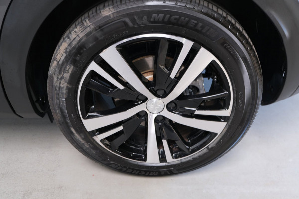 Peugeot 3008 1.6 HYbrid 225 GT Automaat - N.A.P. Airco, Cruise, Camera, Virtual Display, Stoelverwarming.