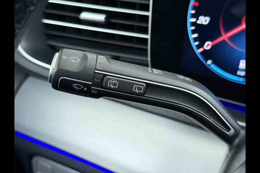 Mercedes-Benz GLE 350e AMG // Trekhaak // Panoramadak // Distronic // 360 Camera // Rij Assistentiepakket // Carplay // Keyless entry // MultiBeam