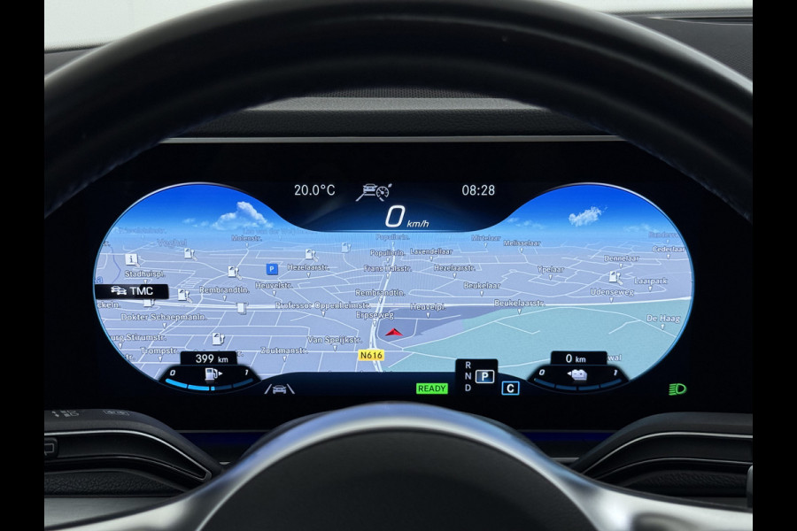Mercedes-Benz GLE 350e AMG // Trekhaak // Panoramadak // Distronic // 360 Camera // Rij Assistentiepakket // Carplay // Keyless entry // MultiBeam