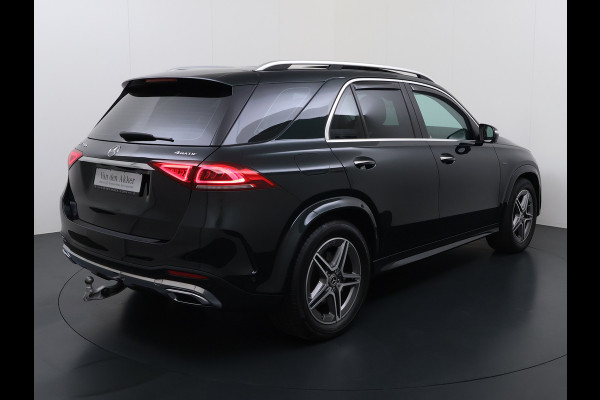 Mercedes-Benz GLE 350e AMG // Trekhaak // Panoramadak // Distronic // 360 Camera // Rij Assistentiepakket // Carplay // Keyless entry // MultiBeam