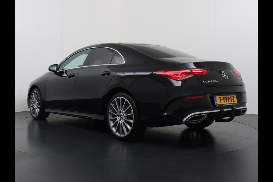 Mercedes-Benz CLA-Klasse 250 e AMG VAN: 34.900,- VOOR: 29.877,- UW WKVOORDEEL: 5.023,- | PHEV | SFEERVERLICHTING | WIDESCREEN | AFN. TREKHAAK | STOELVERWARMING | 19 INCH | RIJKLAAR MET 12 MND BOVAG GARANTIE