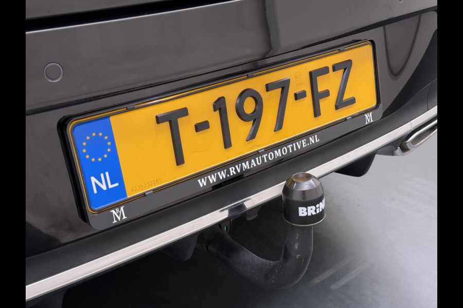 Mercedes-Benz CLA-Klasse 250 e AMG VAN: 34.900,- VOOR: 29.877,- UW WKVOORDEEL: 5.023,- | PHEV | SFEERVERLICHTING | WIDESCREEN | AFN. TREKHAAK | STOELVERWARMING | 19 INCH | RIJKLAAR MET 12 MND BOVAG GARANTIE