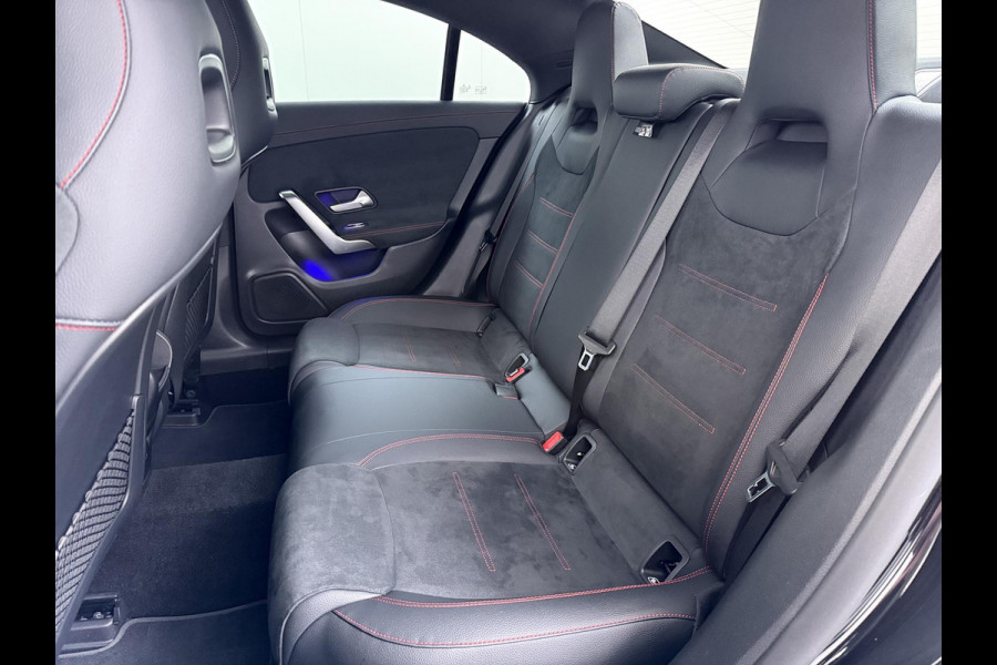 Mercedes-Benz CLA-Klasse 250 e AMG VAN: 34.900,- VOOR: 29.877,- UW WKVOORDEEL: 5.023,- | PHEV | SFEERVERLICHTING | WIDESCREEN | AFN. TREKHAAK | STOELVERWARMING | 19 INCH | RIJKLAAR MET 12 MND BOVAG GARANTIE