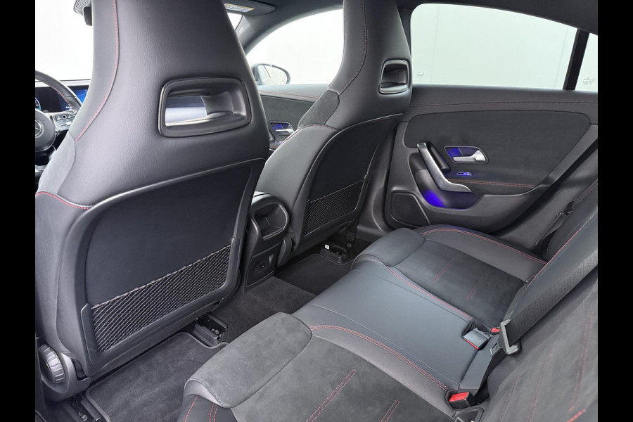 Mercedes-Benz CLA-Klasse 250 e AMG VAN: 34.900,- VOOR: 29.877,- UW WKVOORDEEL: 5.023,- | PHEV | SFEERVERLICHTING | WIDESCREEN | AFN. TREKHAAK | STOELVERWARMING | 19 INCH | RIJKLAAR MET 12 MND BOVAG GARANTIE