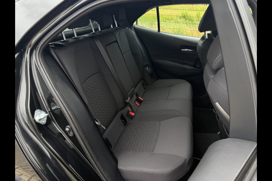 Toyota Corolla 1.8 Hybrid Business | Camera | Carplay | Stoelverwarming
