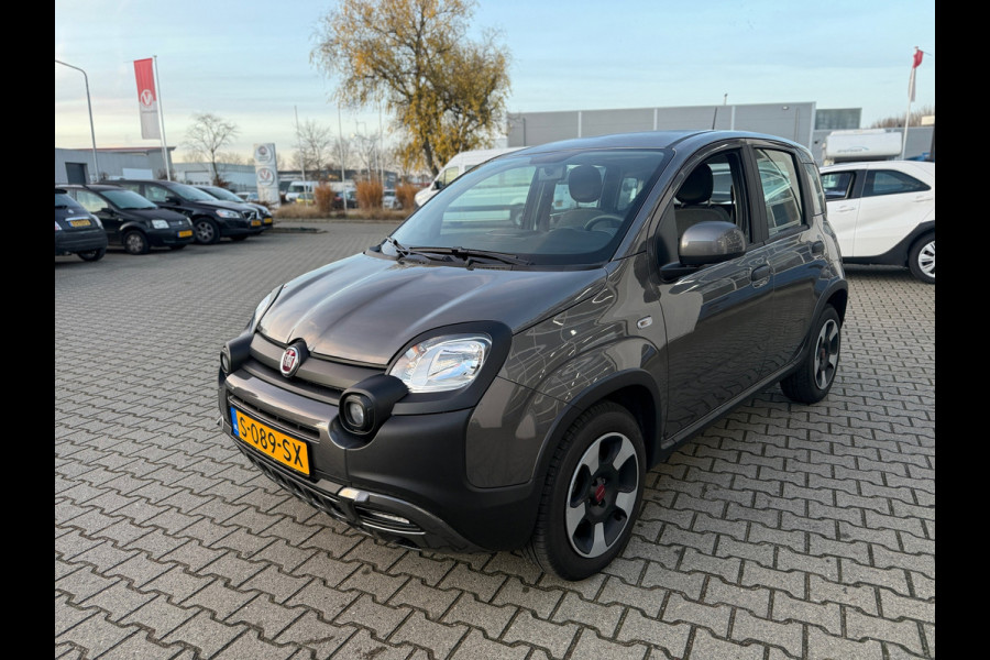 Fiat Panda 1.0 Hybrid City Cross CAMERA 4S BANDEN (BOVAG/RIJKLAARPRIJS)