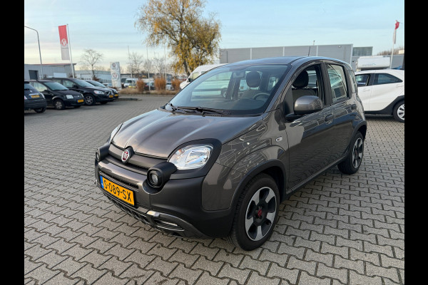 Fiat Panda 1.0 Hybrid City Cross CAMERA 4S BANDEN (BOVAG/RIJKLAARPRIJS)