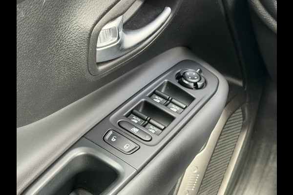 Jeep Renegade 1.3T Limited | Camera | Trekhaak | Automaat | Navigatie | Airconditioning | Adaptive Cruise control