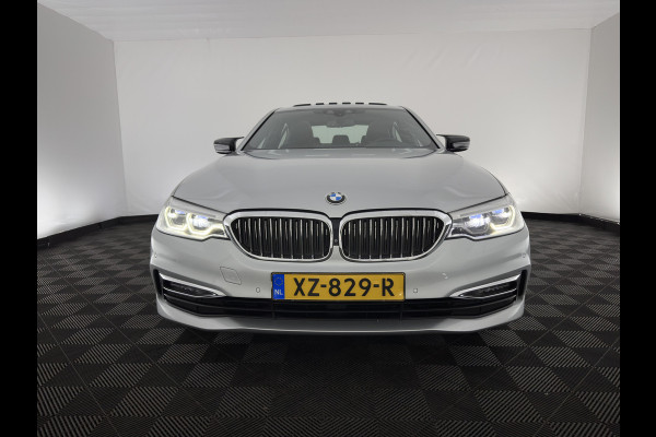 BMW 5 Serie 530e iPerformance High Executive (Plug-in) Aut.*PANO | LEATHER | FULL-LED | TOPVIEW | KEYLESS | HARMAN/KARDON | BLINDSPOT | MEMORY-PACK | HEATED-COMFORTSEATS | DIGI-COCKPIT | AMBIENTLIGHT | NAVI-FULLMAP | 20''ALU*