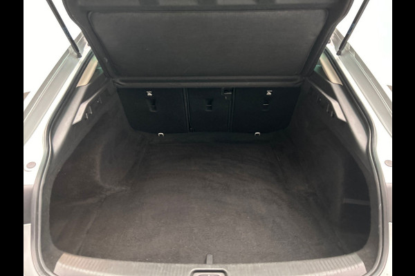 Opel Insignia Grand Sport 1.6 Turbo Innovation | Origineel NL | Navigatie | Trekhaak | Cruise/Control | Camera |Climate/Control |