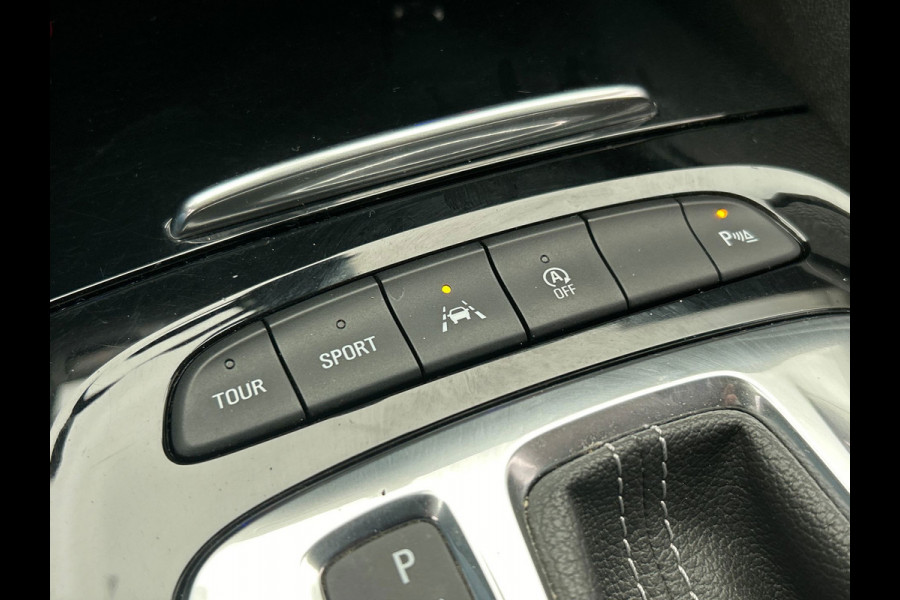 Opel Insignia Grand Sport 1.6 Turbo Innovation | Origineel NL | Navigatie | Trekhaak | Cruise/Control | Camera |Climate/Control |