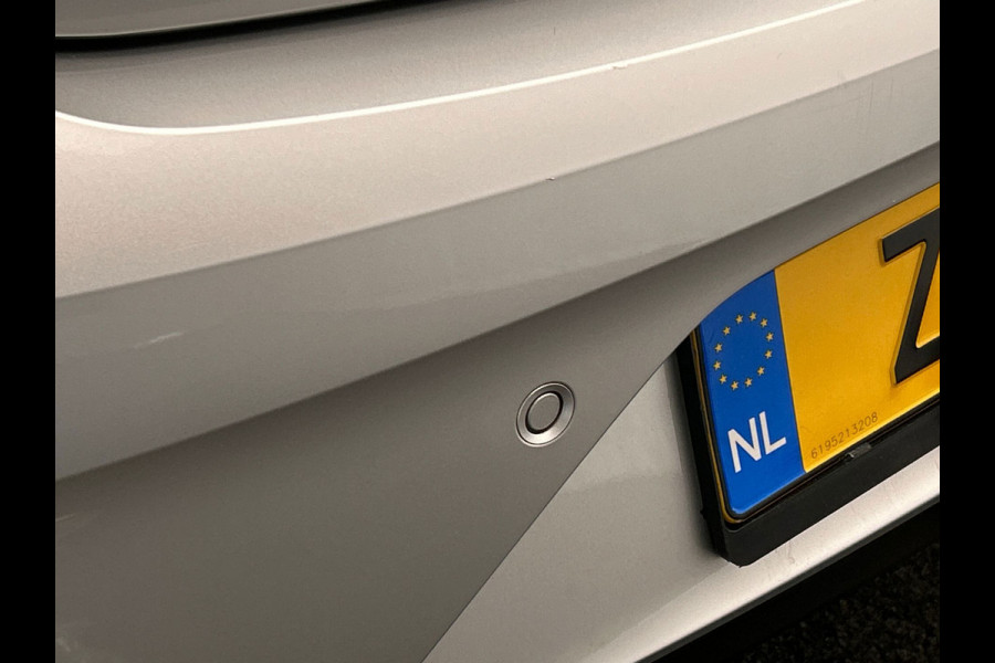 Opel Insignia Grand Sport 1.6 Turbo Innovation | Origineel NL | Navigatie | Trekhaak | Cruise/Control | Camera |Climate/Control |