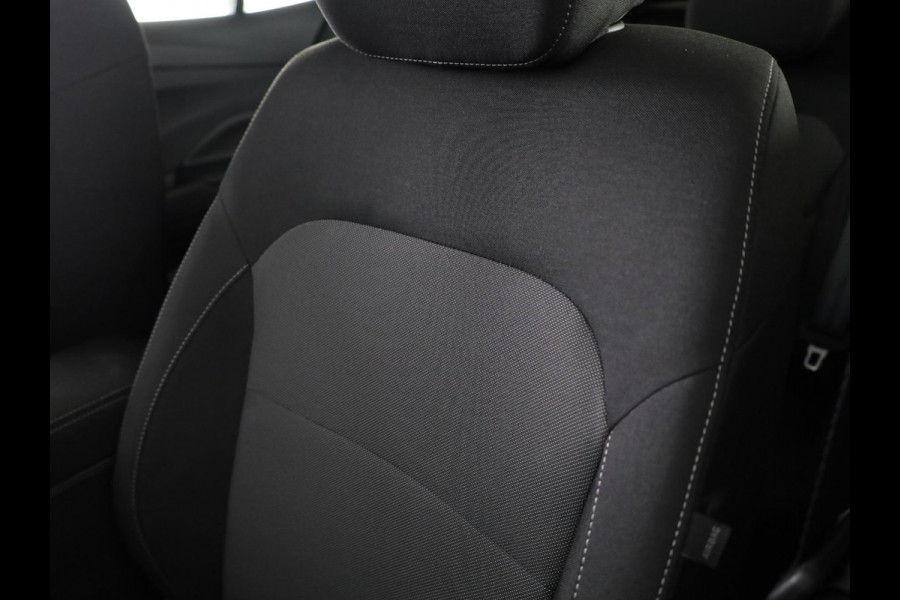 Škoda Fabia Selection 1.0 TSI 95 pk 5 vesn. Hand | Getint glas achter