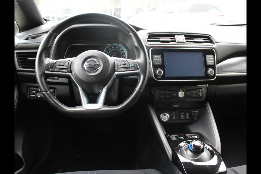 Nissan Leaf N-Connecta 40 kWh | APPLE CARPLAY / ANDROID AUTO | ADAPTIEVE CRUISE CONTROL |