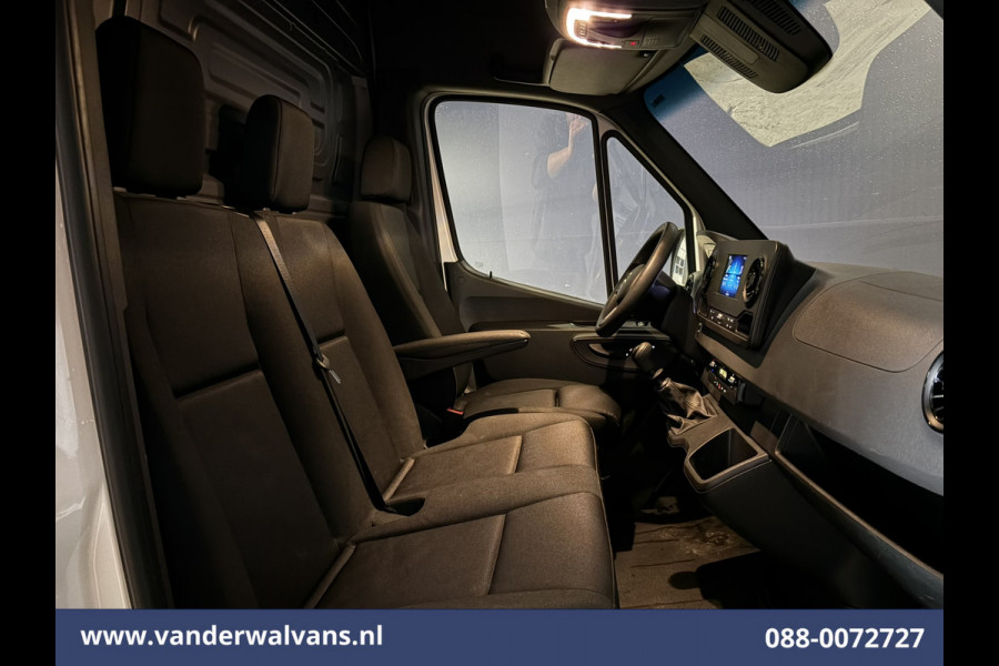 Mercedes-Benz Sprinter 314 CDI 143pk 3500kg Trekhaak L2H2 Euro6 Airco | Camera | Apple Carplay | Cruisecontrol | Android Auto, Stoelverwarming, 270 Graden Achterdeuren, Bijrijdersbank