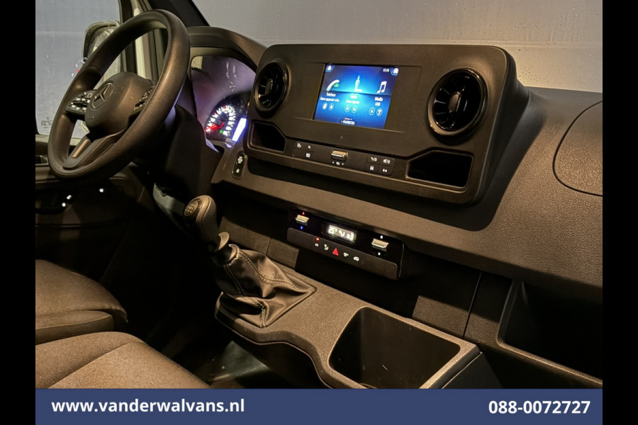Mercedes-Benz Sprinter 314 CDI 143pk 3500kg Trekhaak L2H2 Euro6 Airco | Camera | Apple Carplay | Cruisecontrol | Android Auto, Stoelverwarming, 270 Graden Achterdeuren, Bijrijdersbank