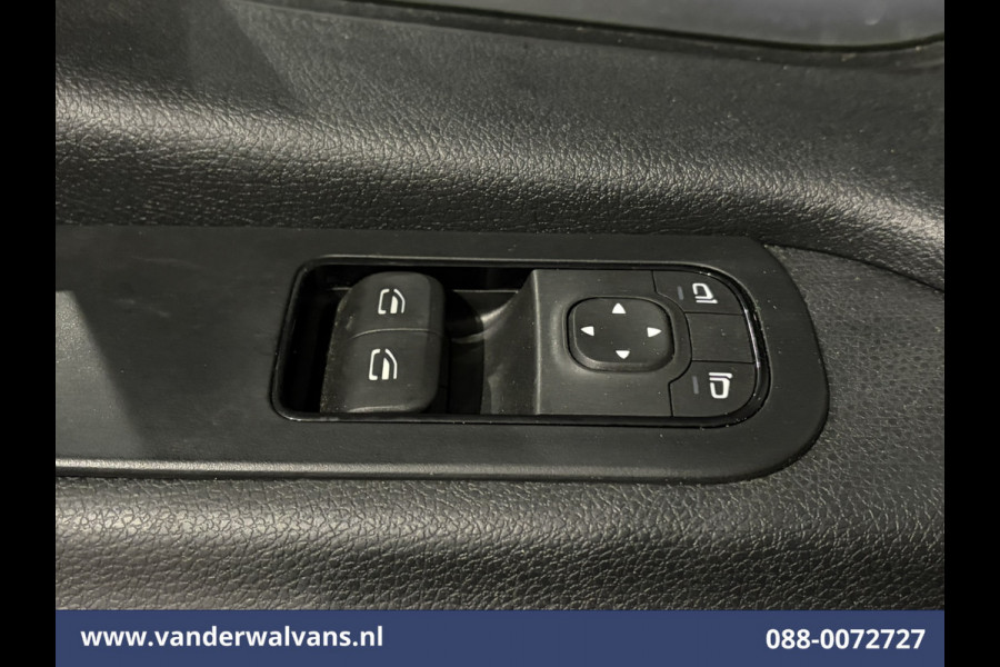 Mercedes-Benz Sprinter 314 CDI 143pk 3500kg Trekhaak L2H2 Euro6 Airco | Camera | Apple Carplay | Cruisecontrol | Android Auto, Stoelverwarming, 270 Graden Achterdeuren, Bijrijdersbank