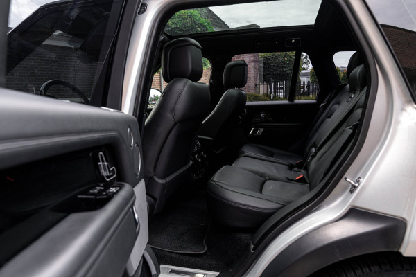 Land Rover Range Rover P400e Limited Edition 404 PK SVO Kleur Pano Soft-Close Keyless Meridian 21''