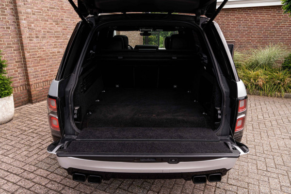 Land Rover Range Rover P400e Limited Edition 404 PK SVO Kleur Pano Soft-Close Keyless Meridian 21''