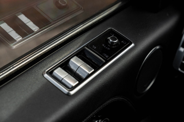 Land Rover Range Rover P400e Limited Edition 404 PK SVO Kleur Pano Soft-Close Keyless Meridian 21''