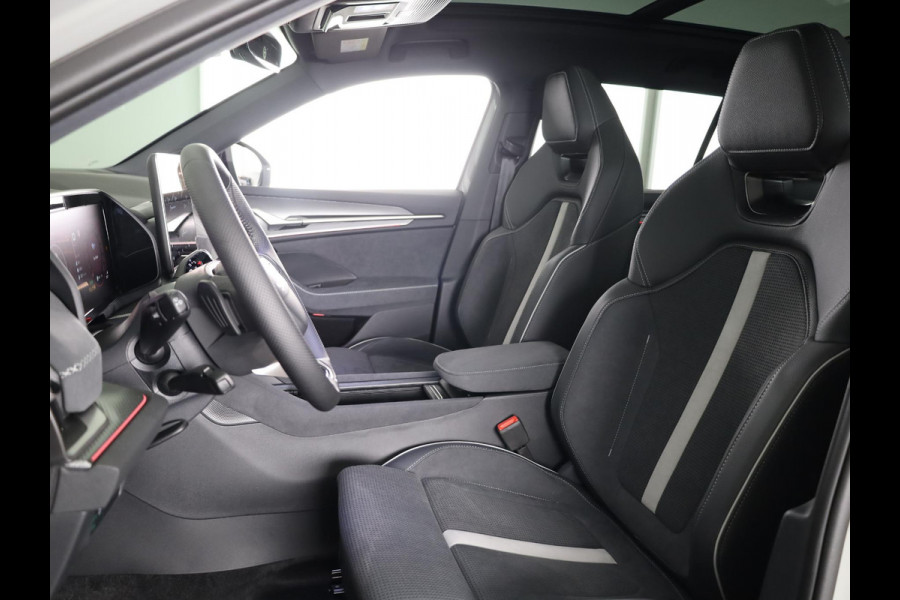 Škoda Kodiaq 1.5 TSI PHEV Sportline Business | Panoramadak | Trekhaak | 360 camera | Adaptief onderstel | Canton Sound | Head-up | Blind Spot |