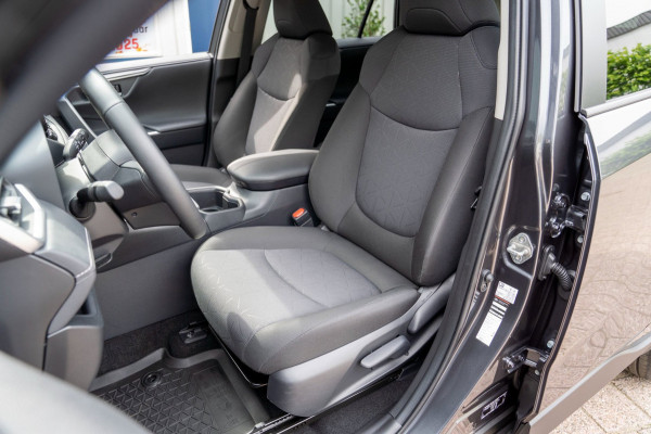 Toyota RAV4 2.5 Hybrid Business| Prijs rijklaar incl. 12 mnd garantie | Camera Elek klep Carplay Stuur-stoelverw.