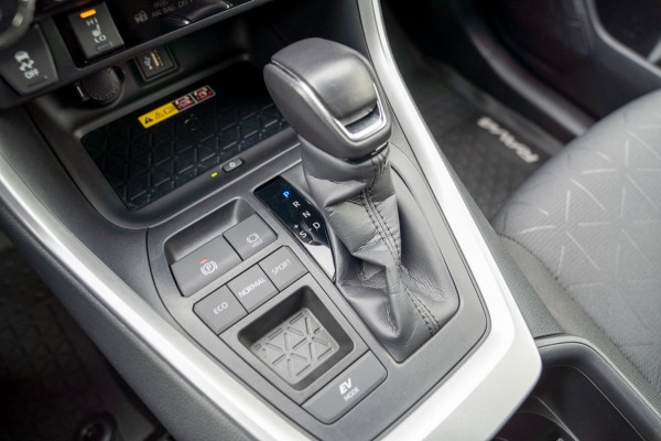 Toyota RAV4 2.5 Hybrid Business| Prijs rijklaar incl. 12 mnd garantie | Camera Elek klep Carplay Stuur-stoelverw.